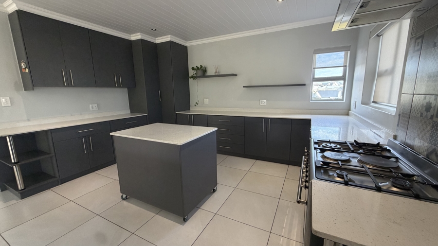 3 Bedroom Property for Sale in Blue Mountain Village Western Cape